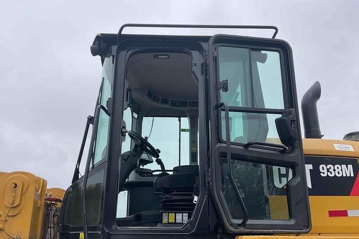 Used 2016 Caterpillar 938m