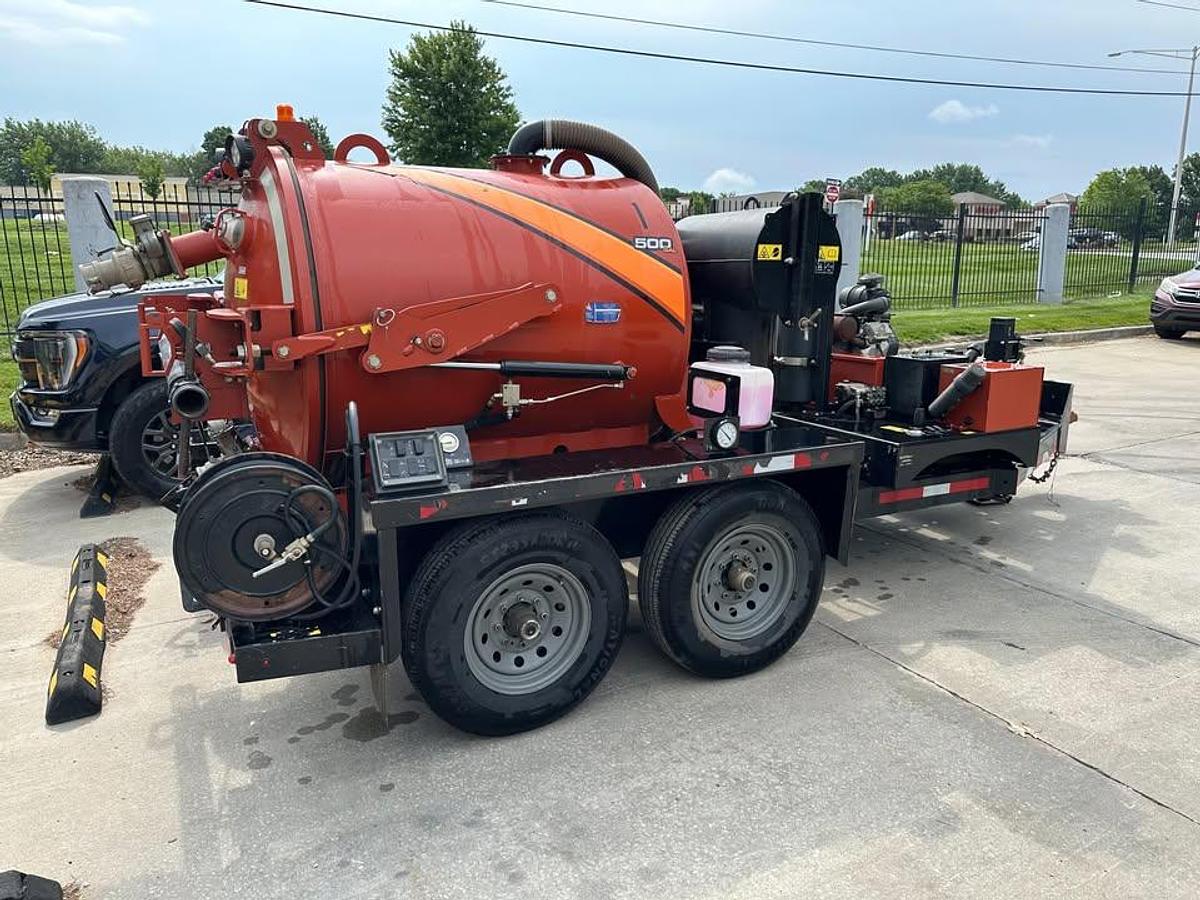 Used 2020 Ditch Witch HX30G
