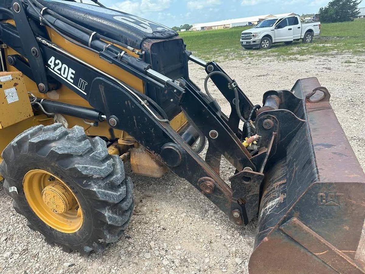 Used 2009 CAT 420E