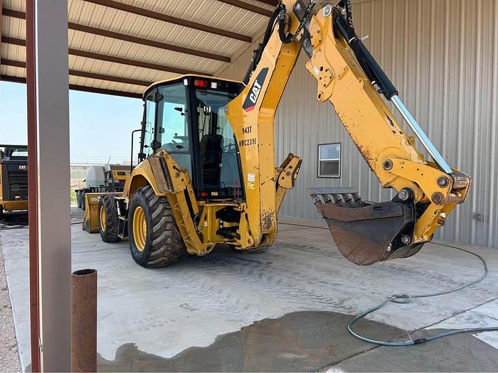 Used 2017 Caterpillar 420F2