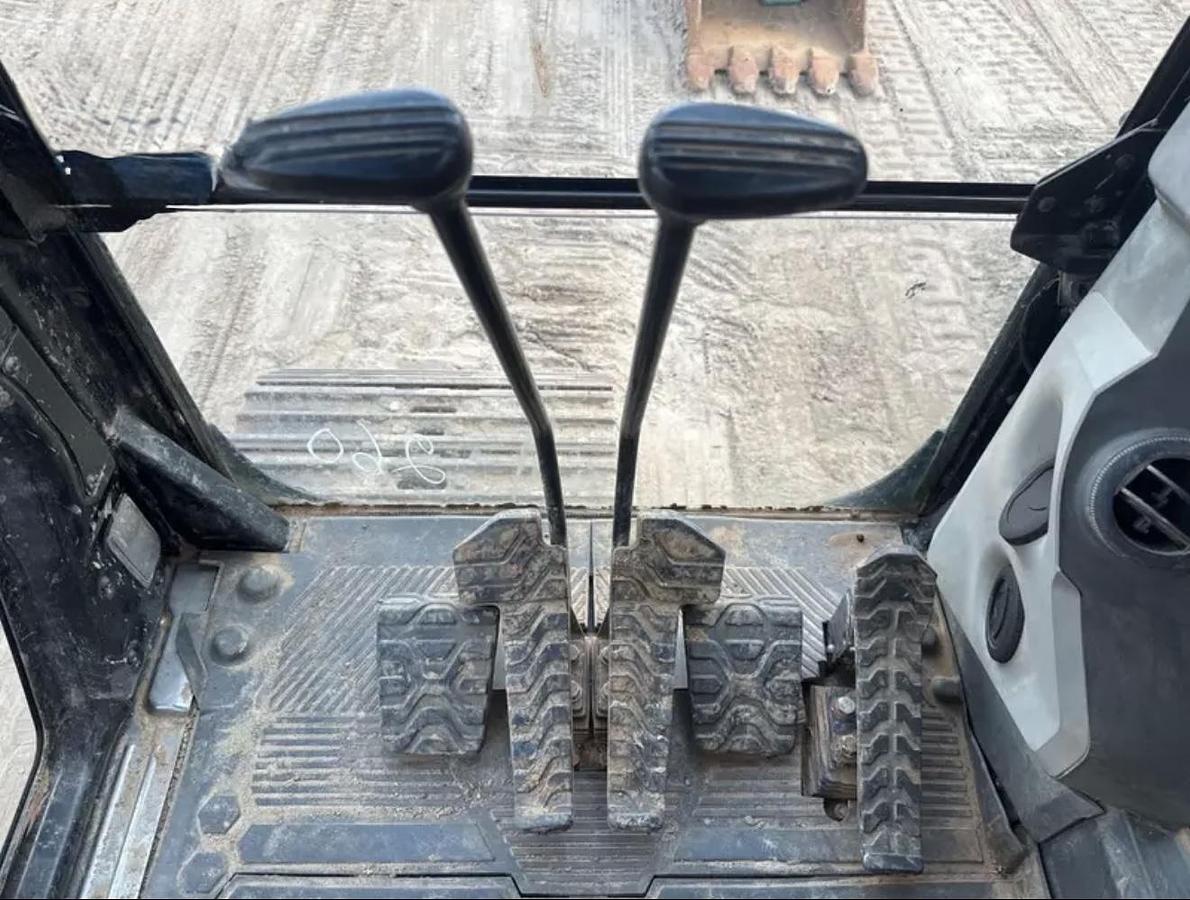 Used 2020 Caterpillar 320GC