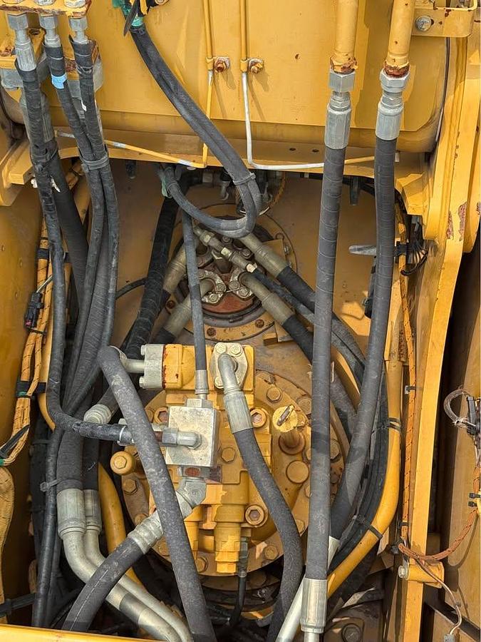 Used 2014 CAT 320 E-2