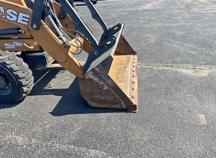 Used 2018 Case 580N EP