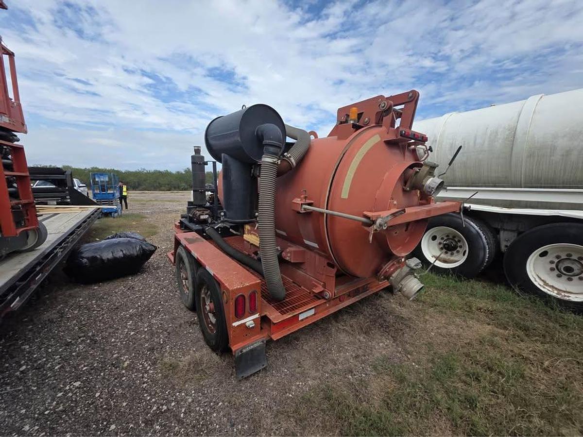 Used 2016 Ditch Witch MV800