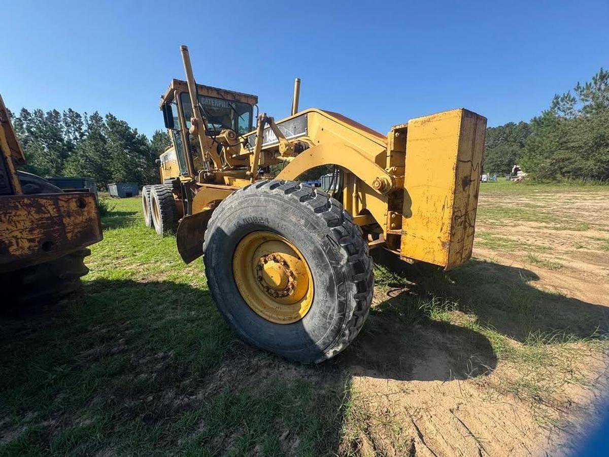 Used 2003 Caterpillar 140H