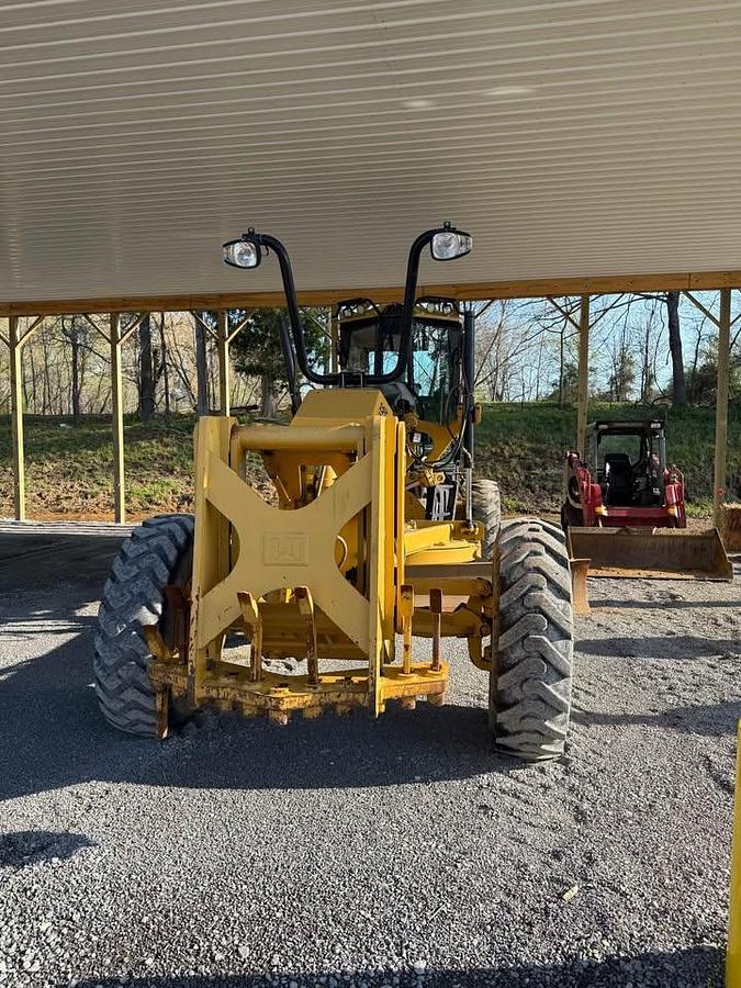 Used 2011 Caterpillar 120M