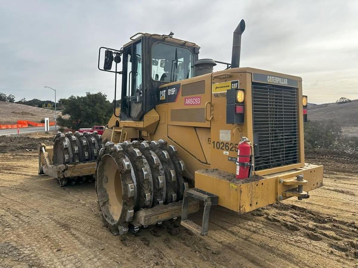Used 2012 Caterpillar 815f2