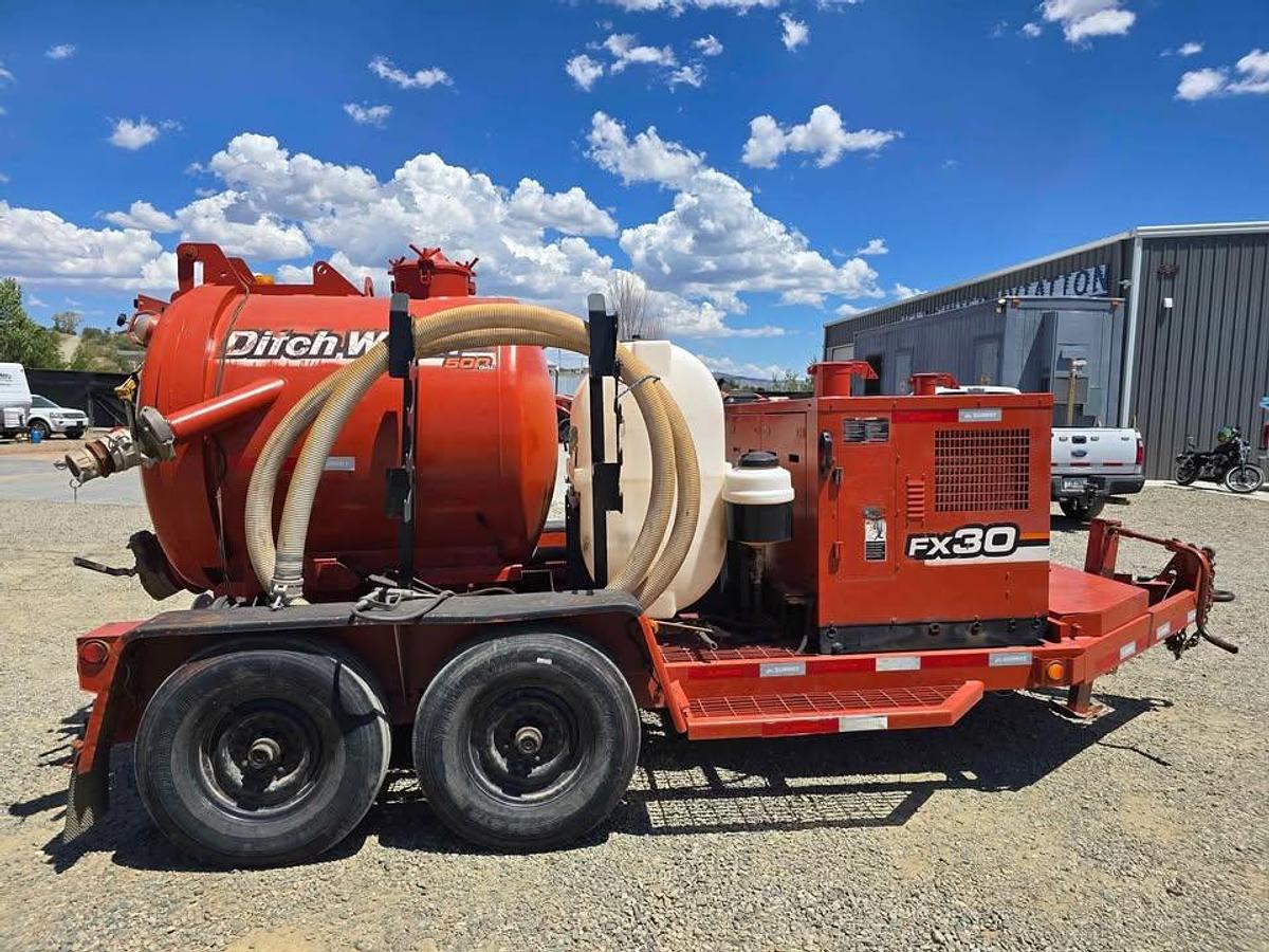 Used 2009 Ditch Witch FX30 500 Gallon Diesel Vacuum Trailer