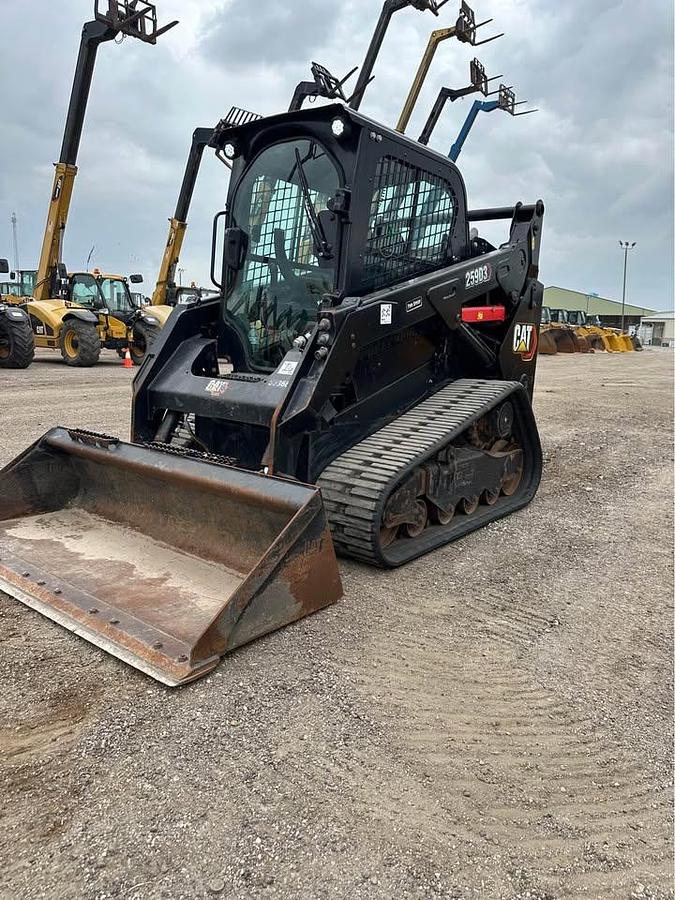 Used 2020 Caterpillar 259D3 Midnight Edition