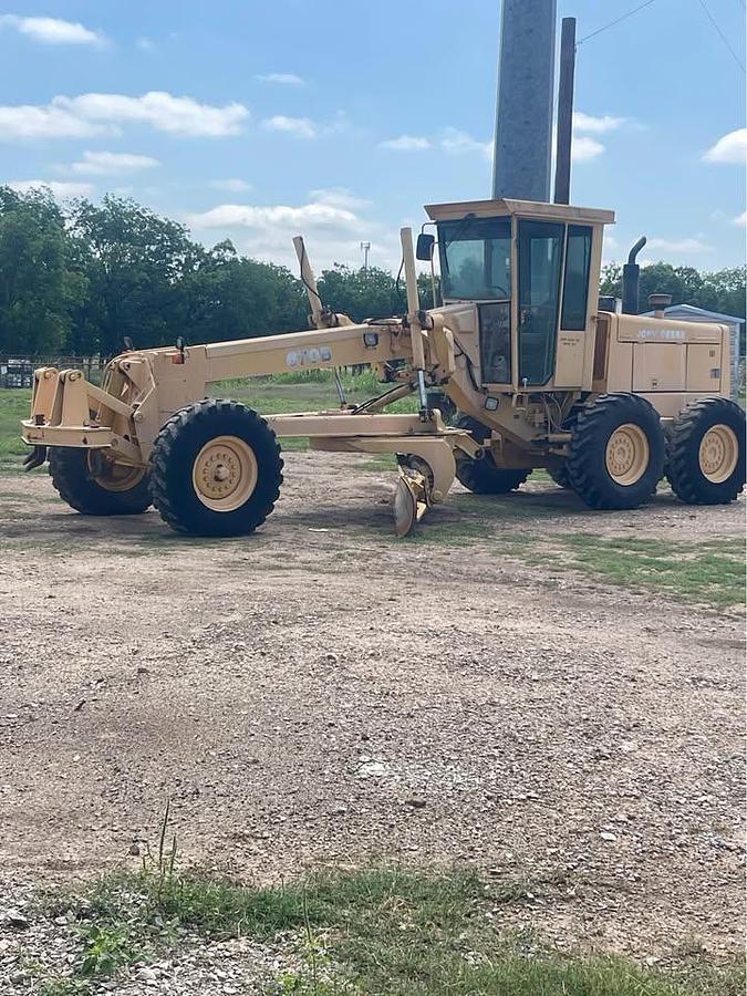 Used 1994 John Deere 670B
