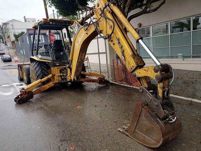 Used 2005 CAT 420D