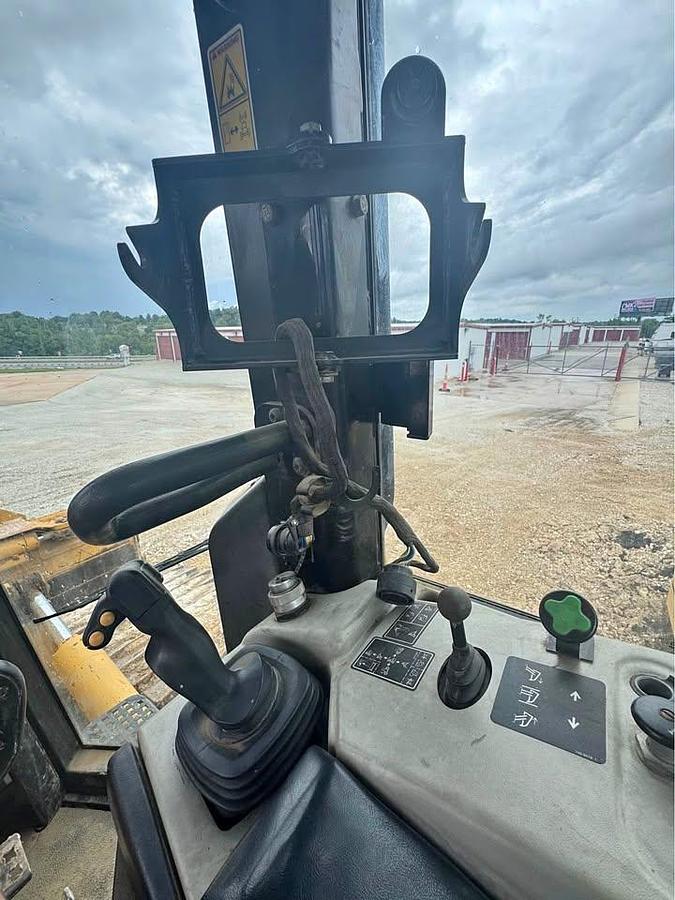 Used 2011 Caterpillar D6N