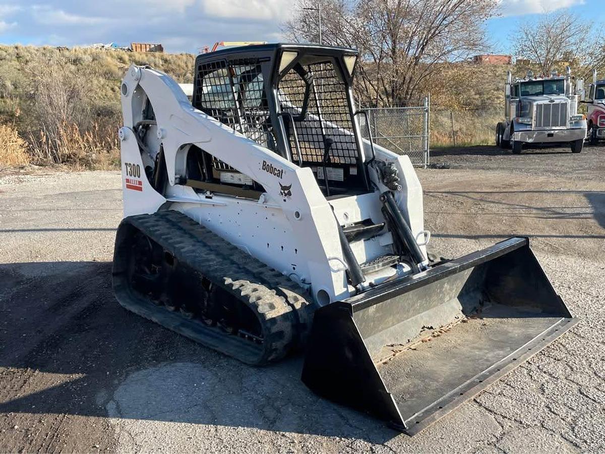 Used Bobcat T300