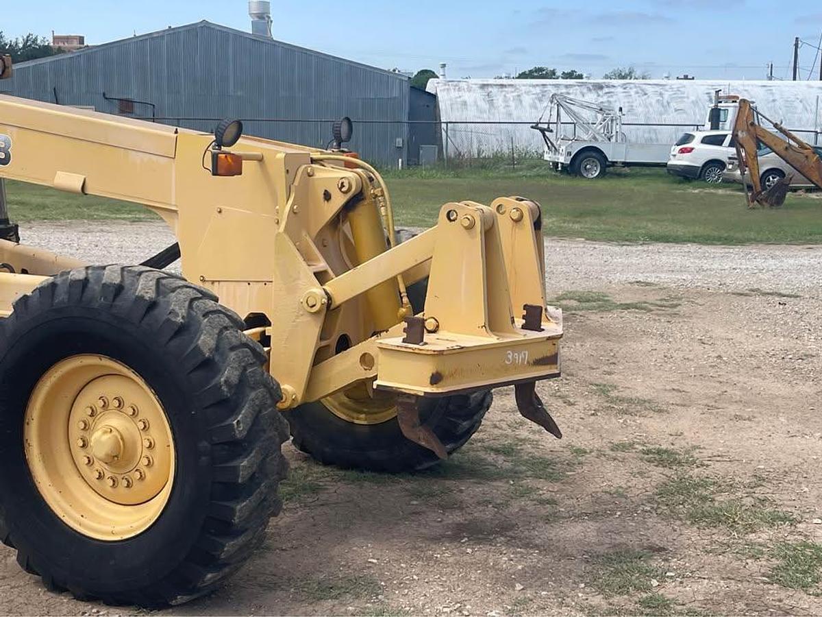 Used 1994 John Deere 670B