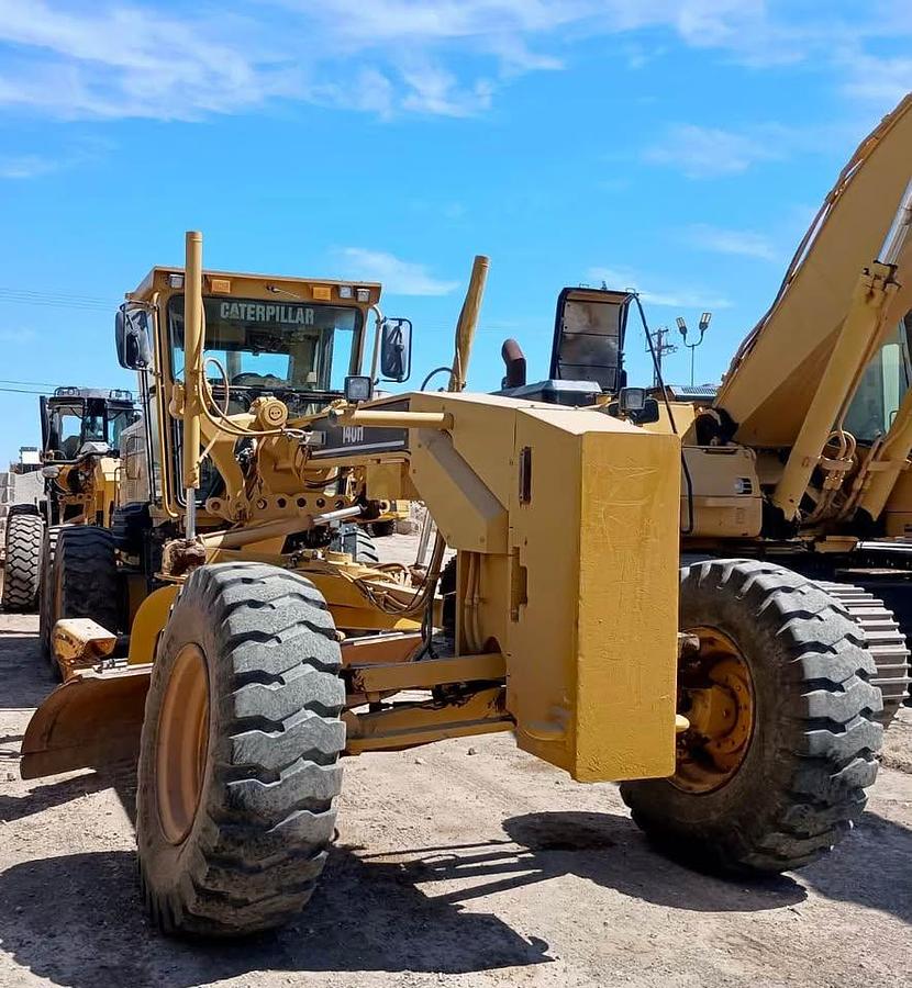 Used 2001 Cat 140H Motor Grader