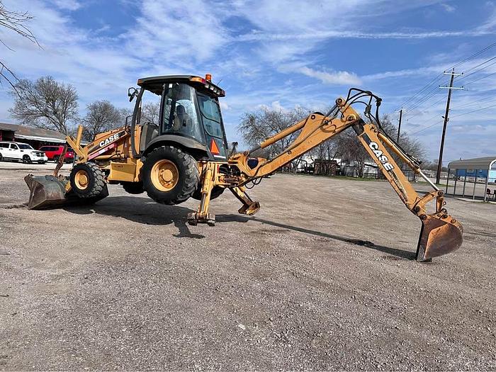 Used 2010 Case 580M