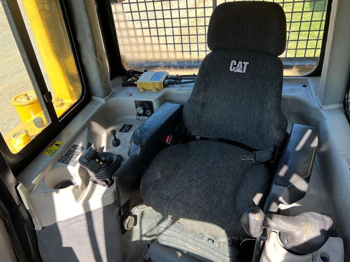 Used 2013 Cat D6T LGP