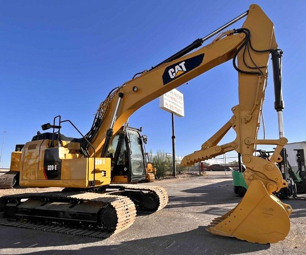 320 EL