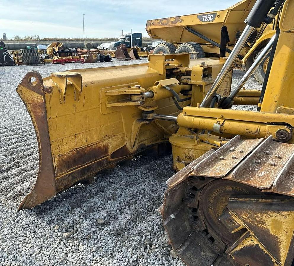 Used 2014 Caterpillar D6T LGP