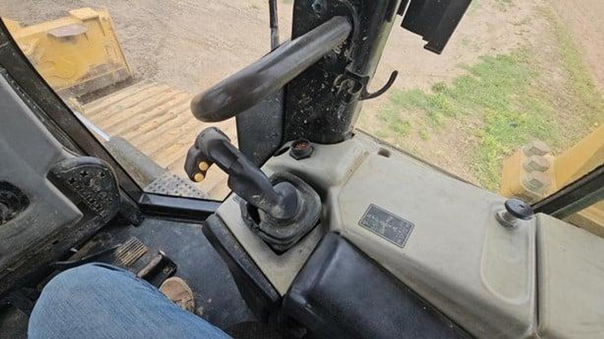 Used 2015 Caterpillar D6N LGP