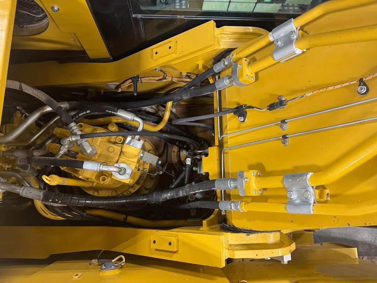 Used 2019 Caterpillar 326FL