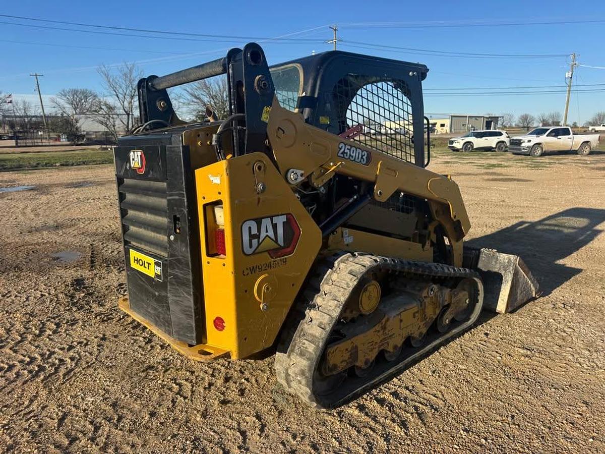 Used 2023 Caterpillar 259D3