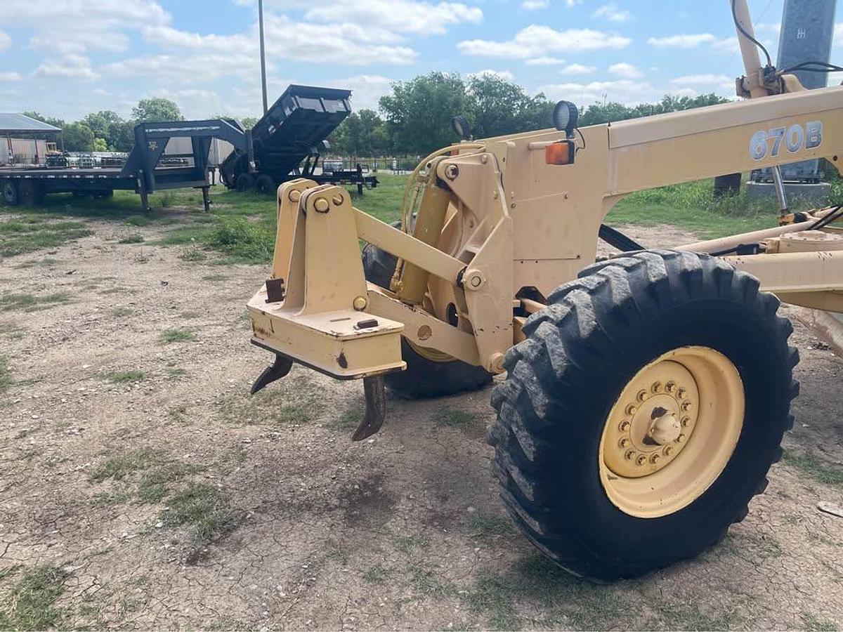 Used 1994 John Deere 670B
