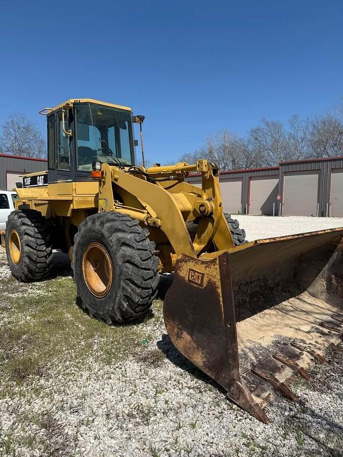 Used 1995 CAT 938F