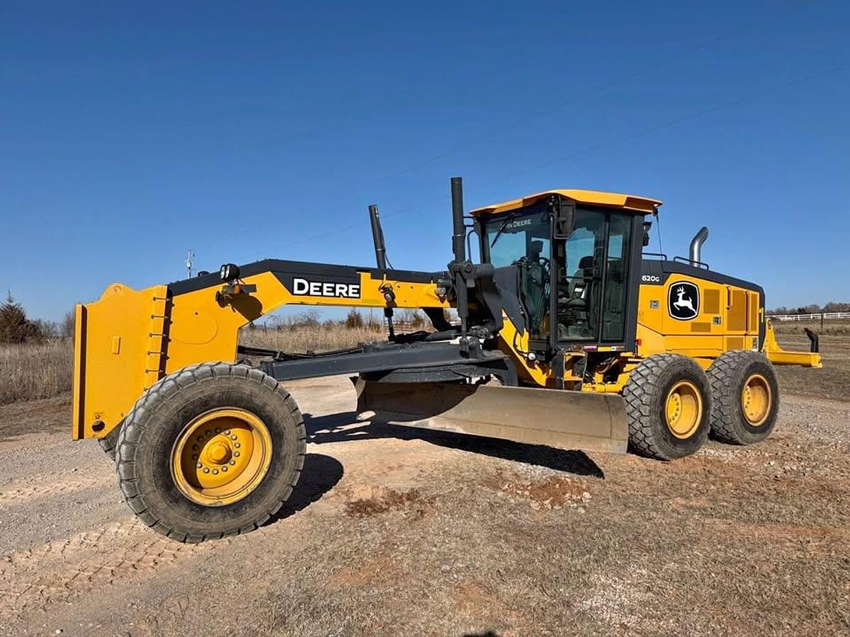 Used 2022 John Deere 620G