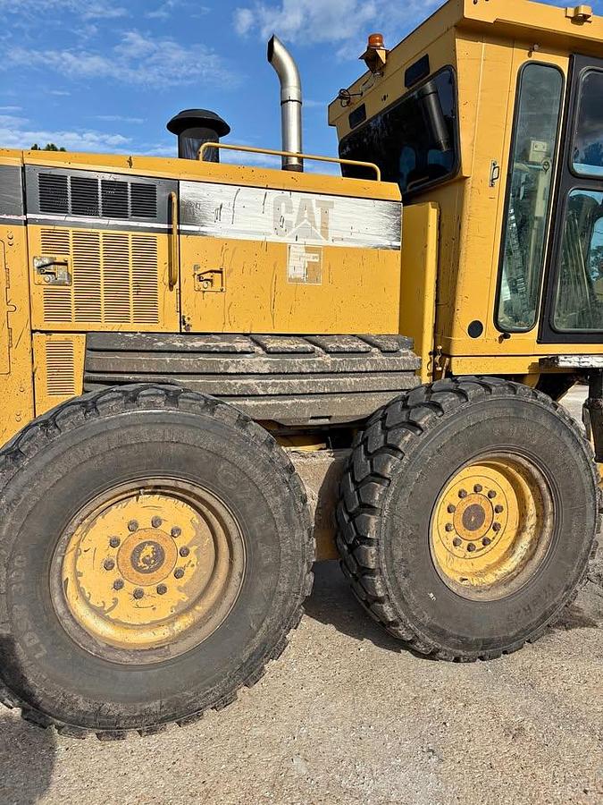 Used Caterpillar 140H