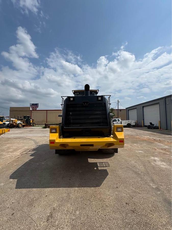 Used 2014 Caterpillar 972K