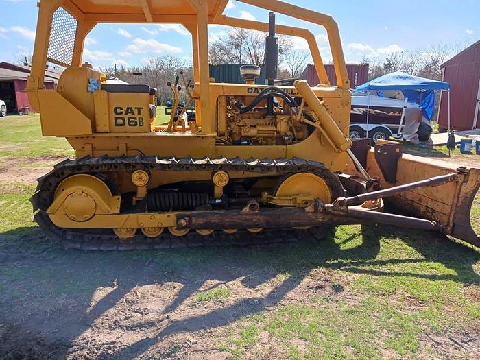 Used 1966 Caterpillar D6B Dozer