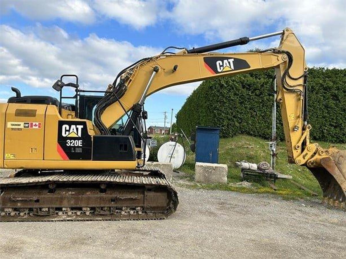 Used 2014 Caterpillar 320EL