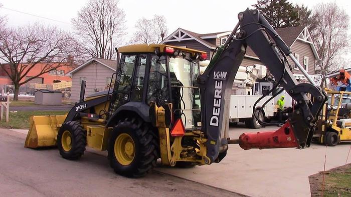 Used 2008 JOHN DEERE 310SJ