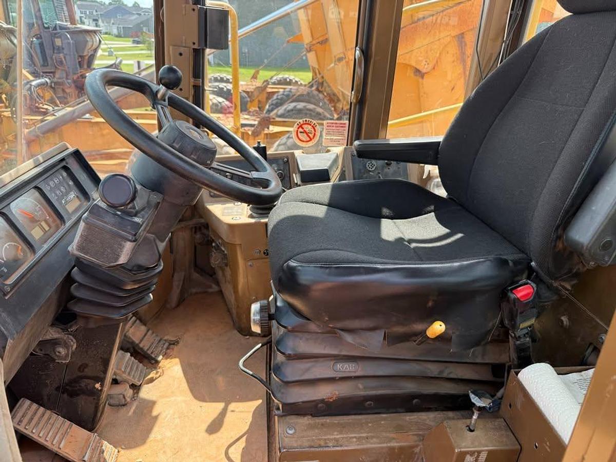 Used 2006 Caterpillar 815F