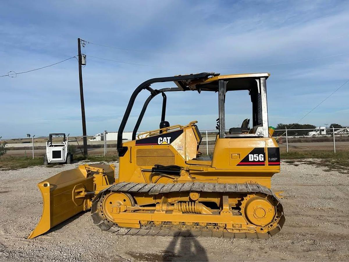 Used 2006 Caterpillar D5G LGP