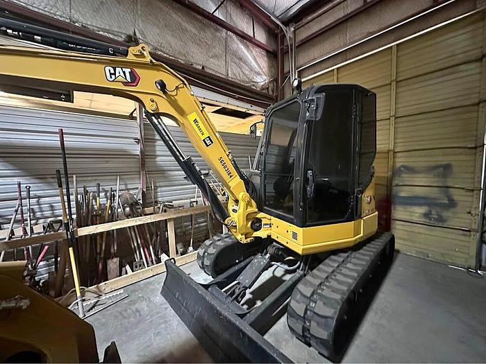 2023 CAT 305 CR