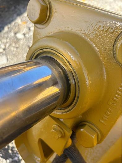 Used 2007 Caterpillar D6R LPG