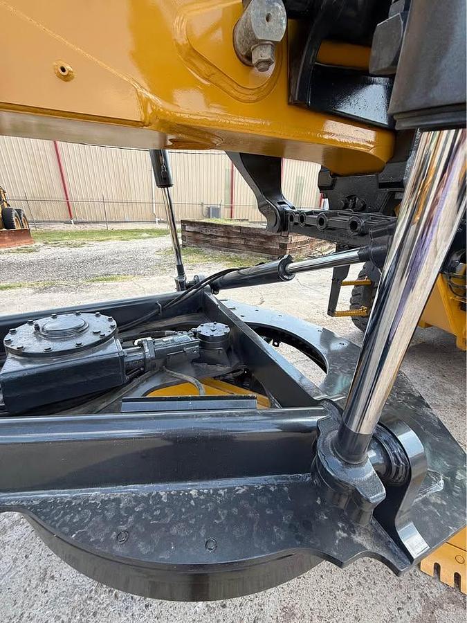 Used 2014 John Deere 772G