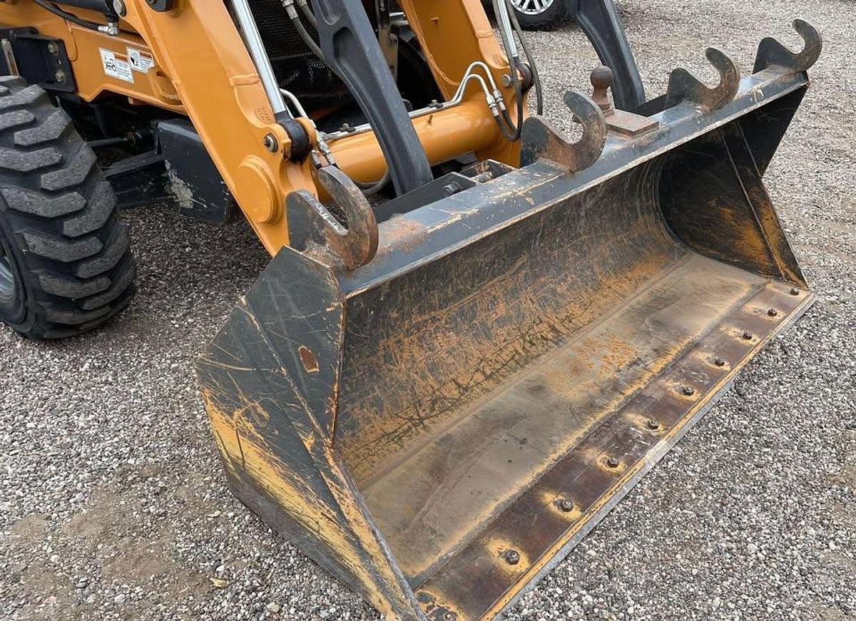 Used 2018 Case 580N EP