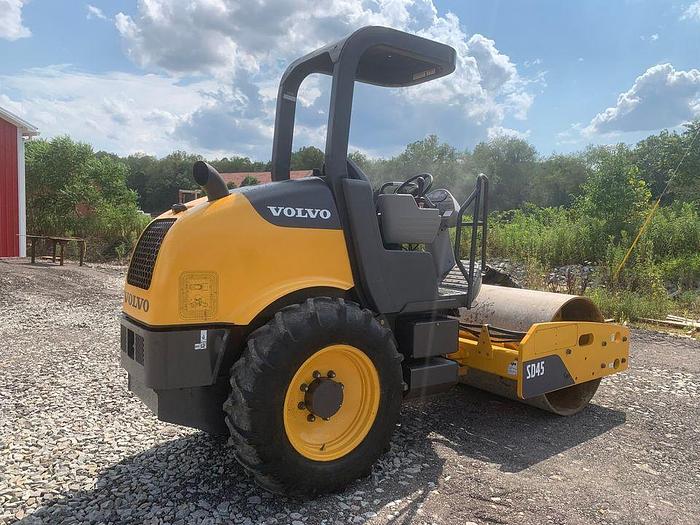 Used 2013 Volvo SD45