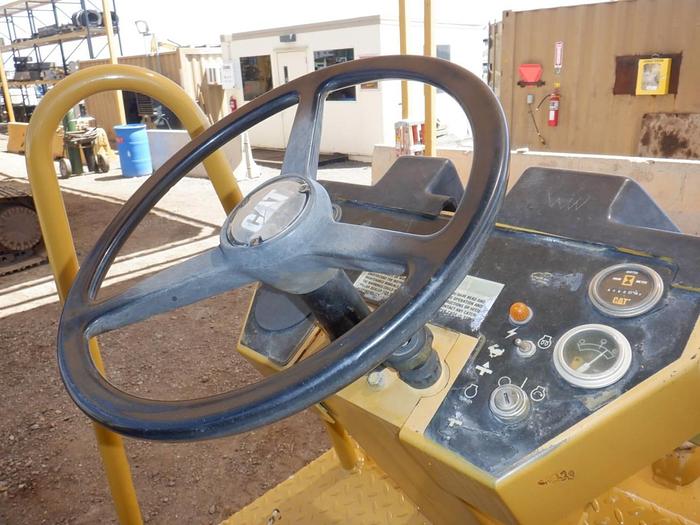Used 2003 CATERPILLAR CP-323C