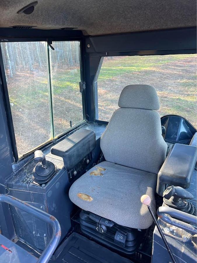 Used 2010 John Deere 650J LGP