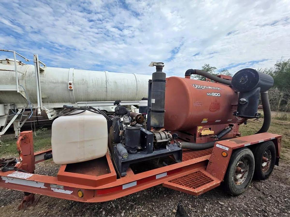 Used 2016 Ditch Witch MV800