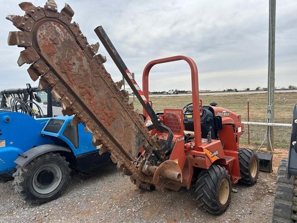 Used 2018 Ditch Witch RT45