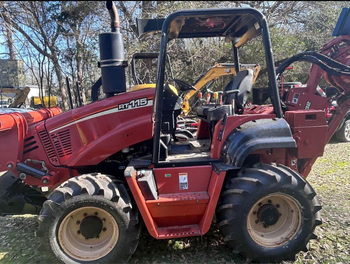 Used 2005 DITCH WITCH RT115H
