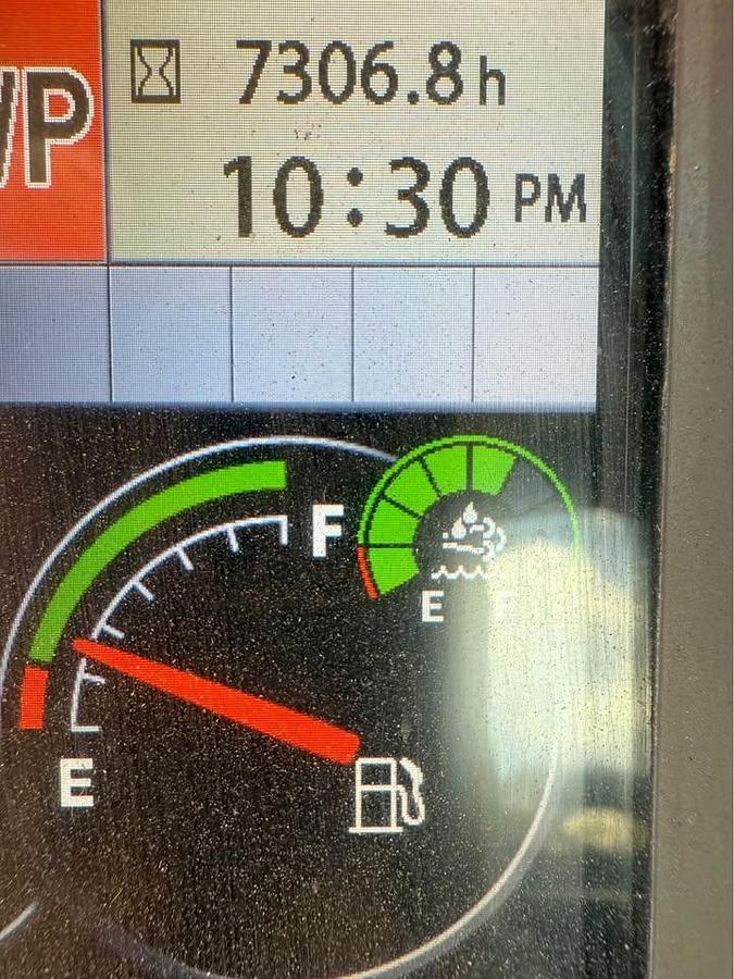 Used 2019 John Deere 210G LC