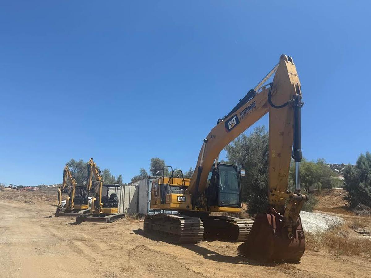 Used 2018 CAT 320 Excavator