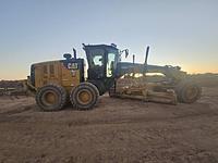 2018 caterpillar 140m3
