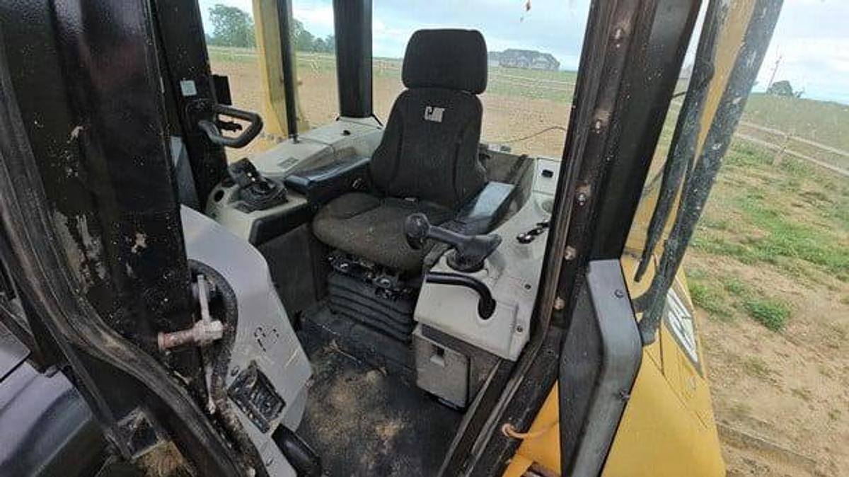 Used 2015 Caterpillar D6N LGP
